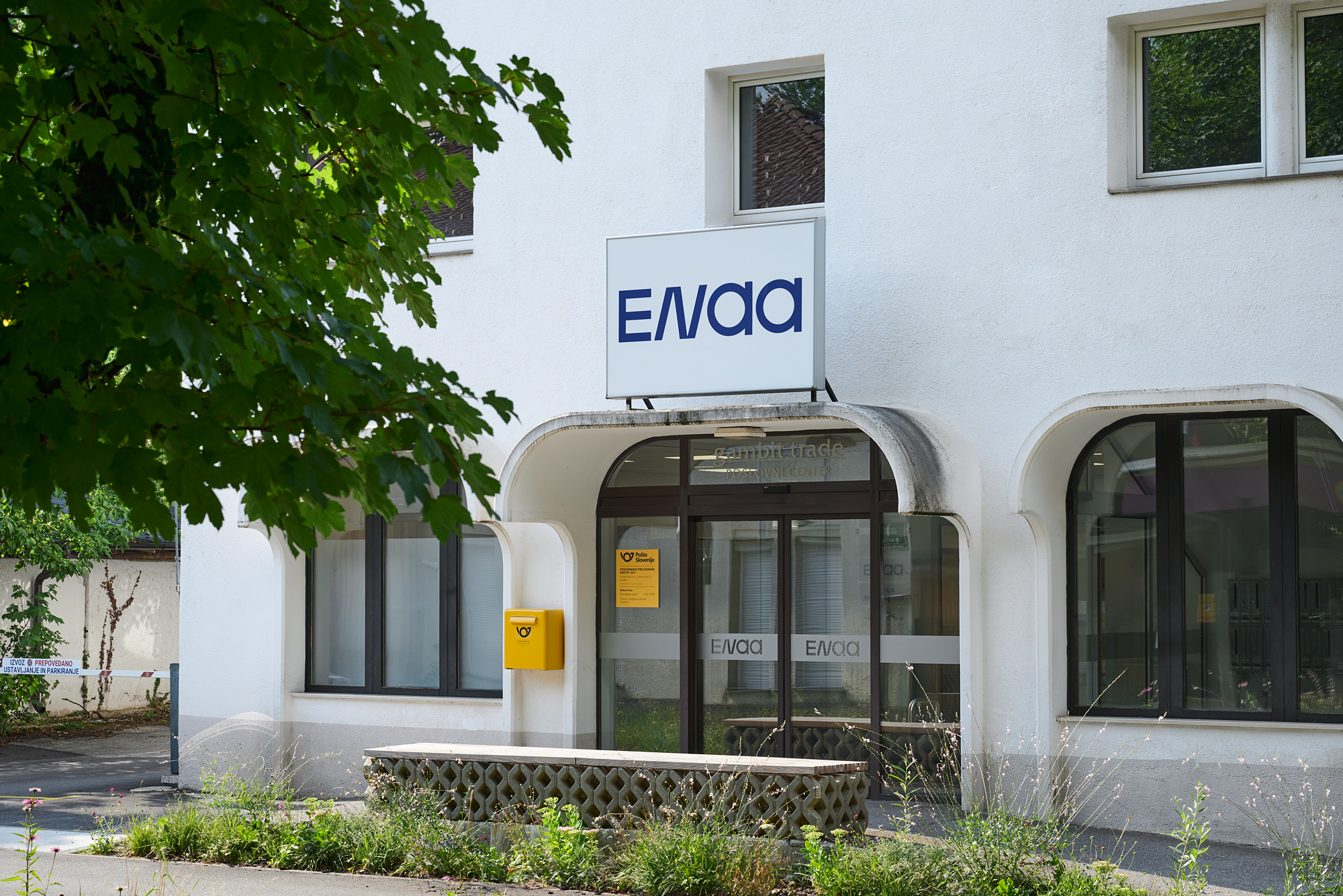 Prevzemno mesto Enaa pridobilo naziv “Starejšim prijazna točka”